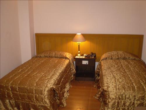 Mirage Hotel Лахор Номер фото